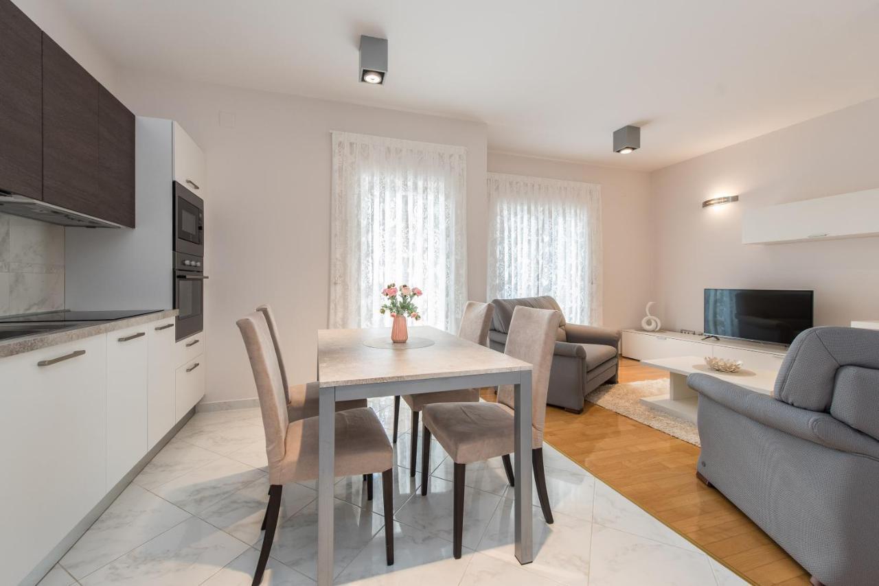Apartament Pool Terrace Sea View Sarkic Novalja Zewnętrze zdjęcie